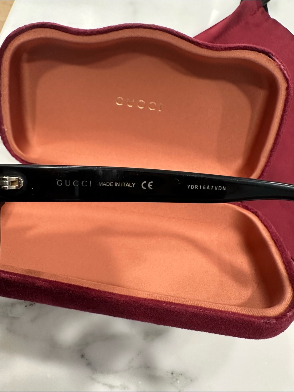 Authentic Gucci Black Round Cat-Eye Sunglasses - Picture 7 of 8